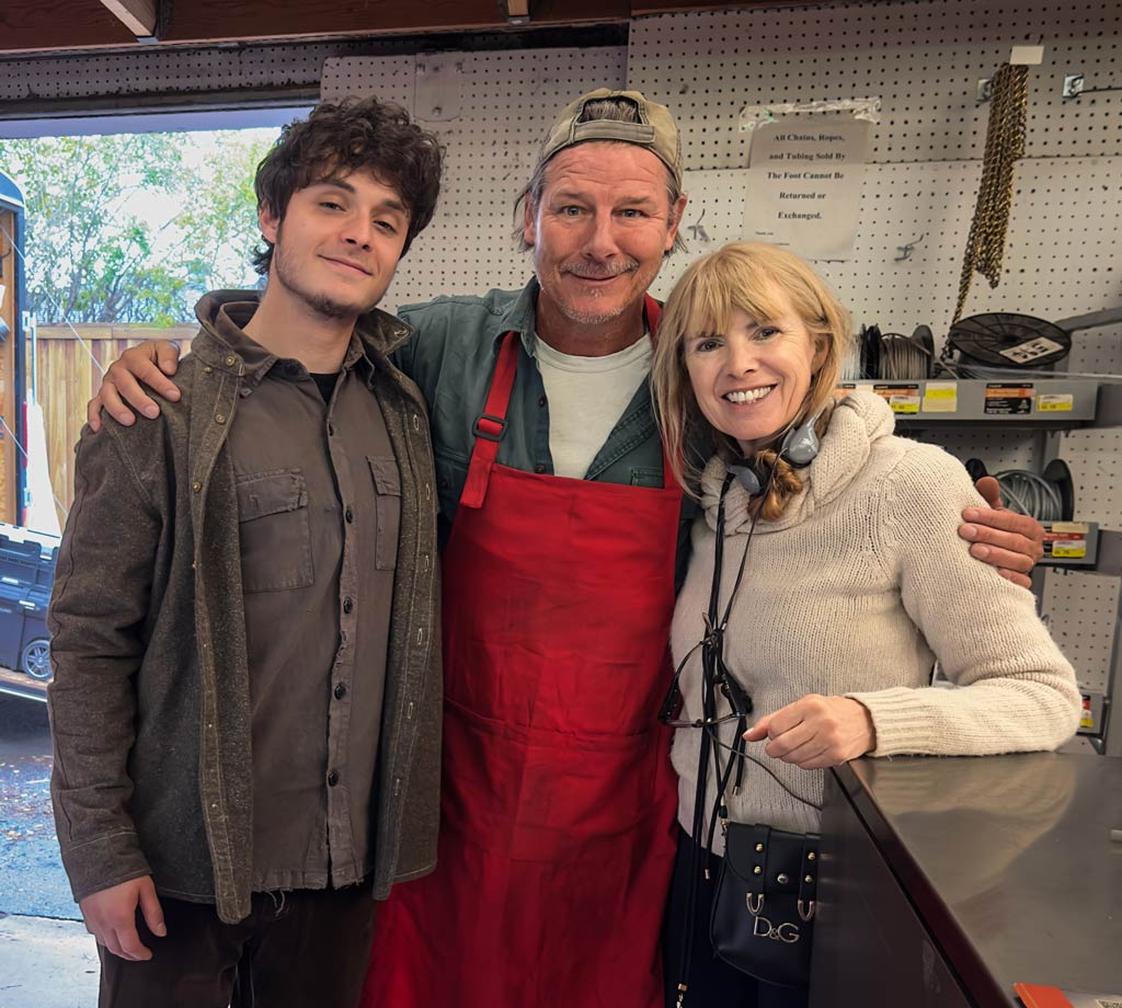 Robert Craig Films - Lucas Jade Zumann, Ty Pennington, and Julia Verdin